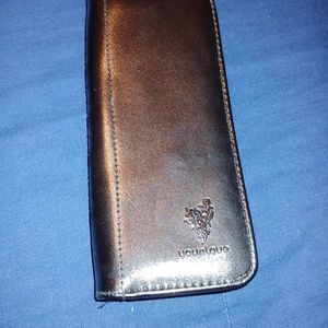 Youniqu makeup clutch